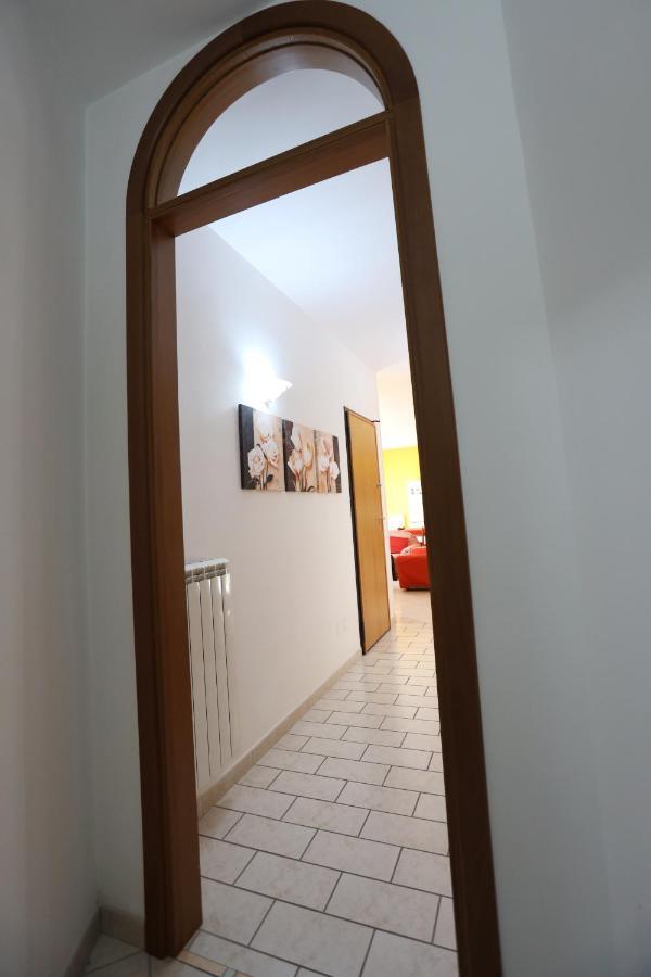 Apartamento La Casa Del Gelso Fiorito Éboli Exterior foto